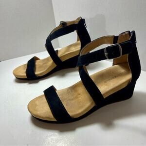 Lucky Brand Black and Tan Wedges